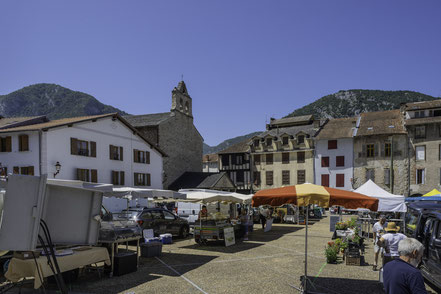 Bild: Tarascon-sur-Ariège im Département Ariège, hier Place Félix Garrigou
