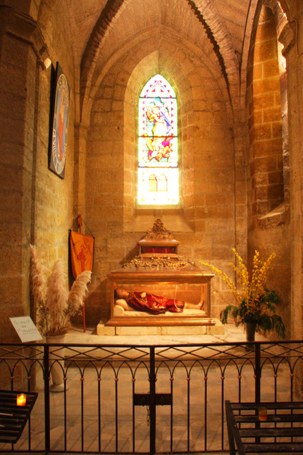 Bild: Kirche Roquemaure mit Altar St. Valentin