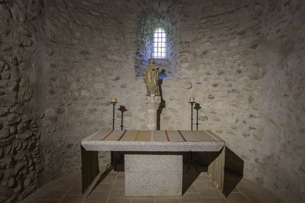 Bild: Seitenaltar in der Kirche der Abbaye Saint-Michel-de-Cuxa