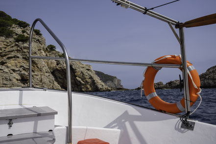 Bild: Rundfahrt mit dem Boot zu den Steilküsten bei L´Estartit im Norden und zu den Illes Medes 