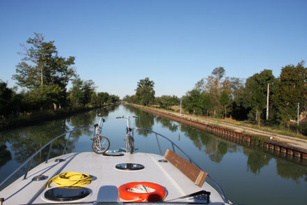 Hausboot-Tour auf dem Canal de Montech, Canal Latéral à la Garonne und Petite Baise 