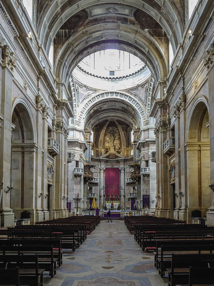 Bild: Die Basilika im Palácio Nacional de Mafra