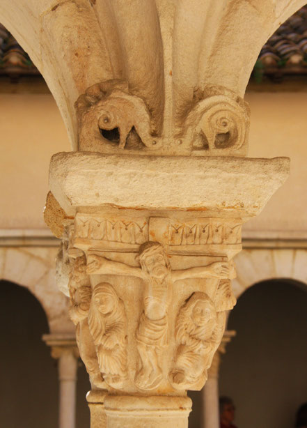 Bild: romanischer Kreuzgang in der Kathedrale Saint Sauveur in Aix-en-Provence