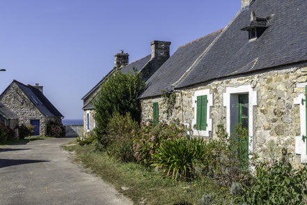 Bild: Häuser in Kerglintin auf der Halbinsel Crozon