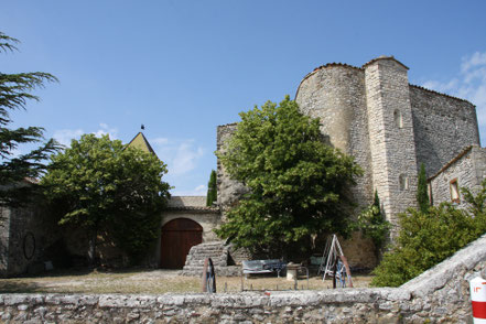 Bild: Rückseite des ehemaligen Château in Aurel