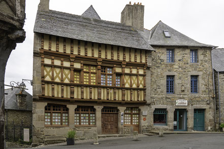 Bild: Tréguier, Geburtshaus Ernest Renan in der Bretagne