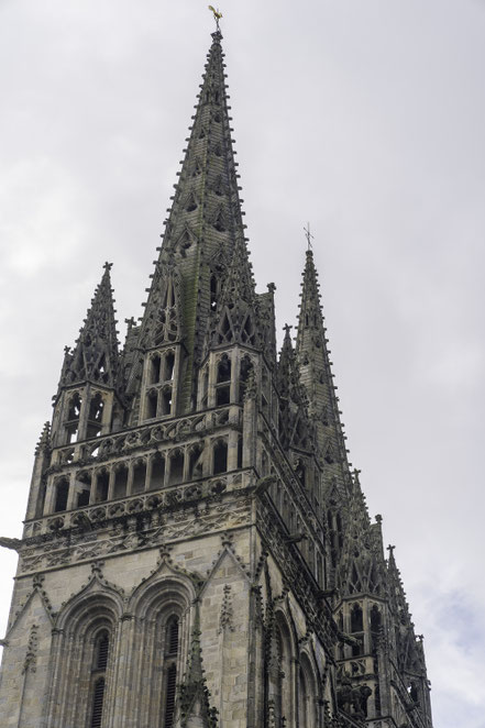 Bild: Türme der Cathédrale Saint Corentin in Quimper 