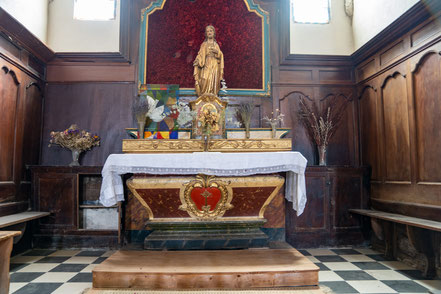 Bild: Buis-les-Baronnies mit Église Notre-Dame-de-Nazareth im Département Drôme 
