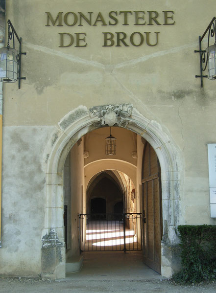 Bild: Eingang zur Monastère de Brou in Bourg-en-Bresse, Frankreich