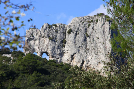 Bild: Wanderung Rocher des Deux Trous bei Saint-Rémy-de-Provence