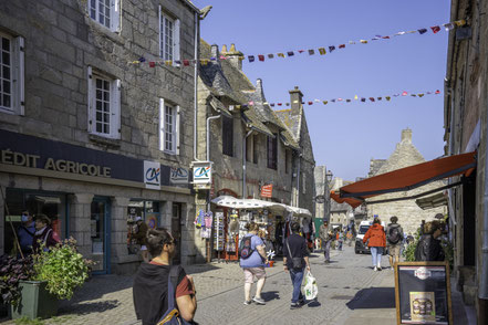 Bild: Rue l´Amiral-Réveillère in Roscoff in der Bretagne