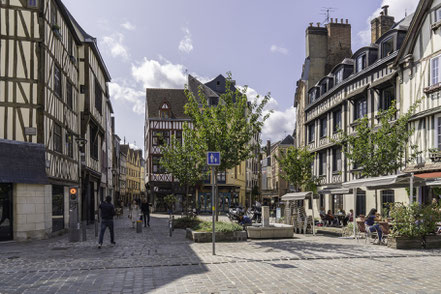 Bild: Place du Lieutenant Aubert in Rouen