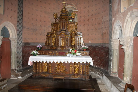 Bild: Altar in der Église Saint-Christophe de Vianne