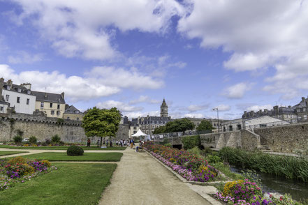 Bild: Stadtmauer und Renaissance-Gärten in Vannes 