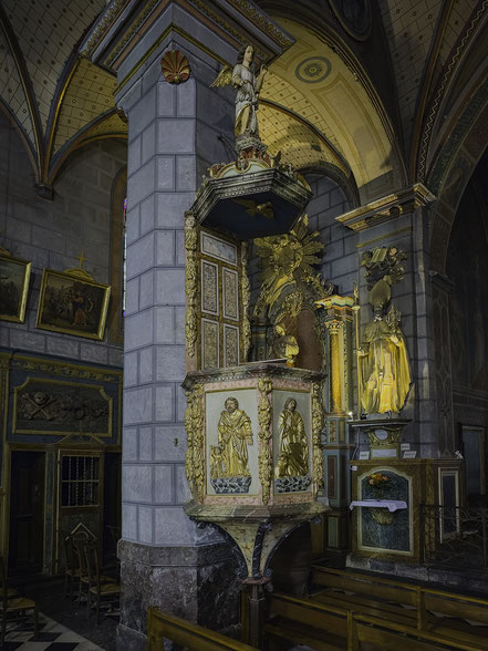 Bild: Kanzel der Monastère Notre-Dame de Sarrance in den Pyrenäen