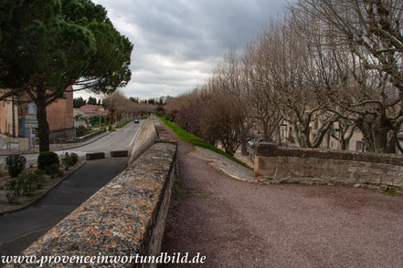 Bild: Caderousse im Vaucluse