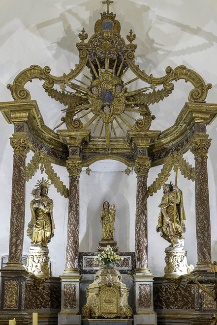 Bild: Die Kirche von Castelnou  "Église Sainte- Marie du Mercadal"  