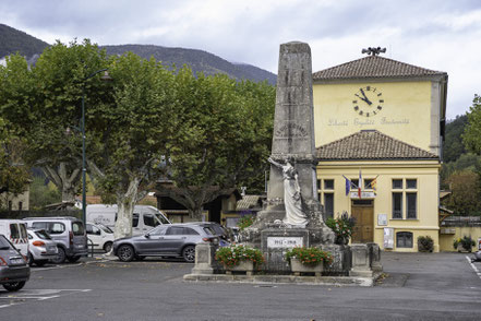 Bild: Place du Revelly in Annot