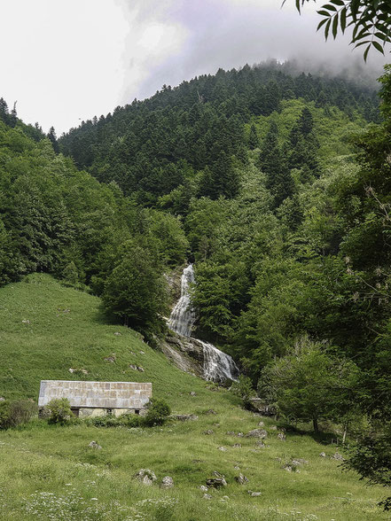 Bild: Wanderweg in den Cirque de Gavarnie