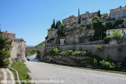 Bild: römische Brücke "Pont romain" in Vaison-la-Romaine 