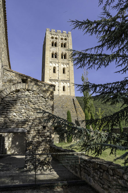 Bild: Der Glockenturm der Abbaye Saint-Michel-de-Cuxa