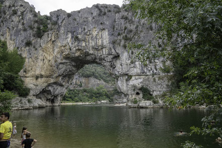 Bild: Pont d´Arc in der Gorges de l´Ardèche in Frankreich