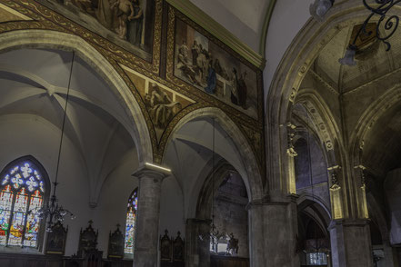 Bild: Malereien im Innern der Église Saint-Étienne in Fécamp 