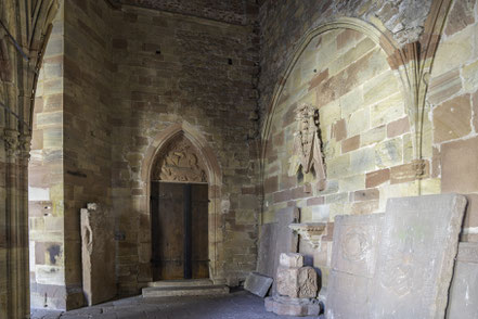 Bild: Kreuzgang der Église Saint-Pierre-et-Saint-Paul in Wissembourg im Elsass, Frankreich