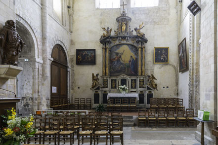 Bild: Rechter Seitenaltar in der Église abbatiale Saint-Sauveur in Montivilliers