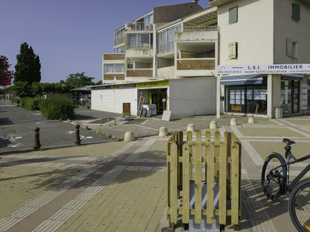 Bild: Centraler Platz für Einkäufe in Portiragnes Plage