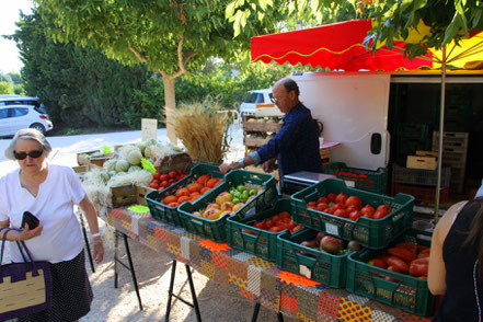 Bild: Markt in Petit Palais