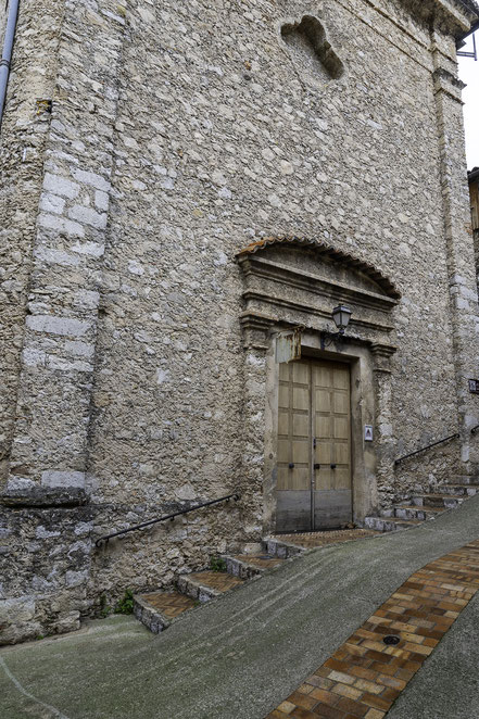 Bild: Portal der Chapelle Saint-Sébastien heutigem Rathaus in Peille