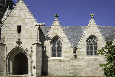 Bild: Umfriedeter Pfarrbezirk - Enclos paroissiaux in Plougonven 