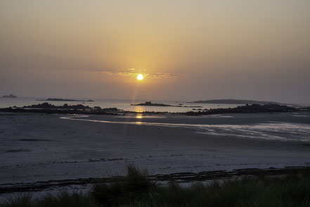 Bild: Sonnenuntergang an der Plage Sainte-Marguerite in der Bretagne