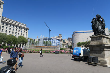 Bild: Plaça de Catalunya in Barcelona