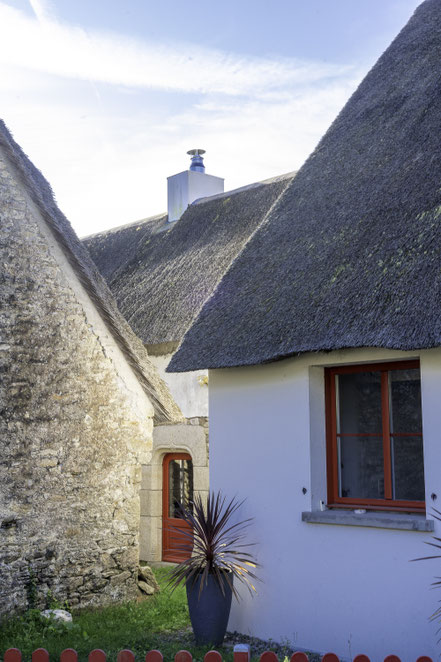  Bild: Haus mit Reetdach in Bréca im Parc naturel régional de Brière