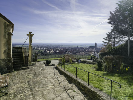 Bild: Blick auf das Dorf Dambach-la-Ville von der Chapelle Notre-Dame de Dambach-la-Ville