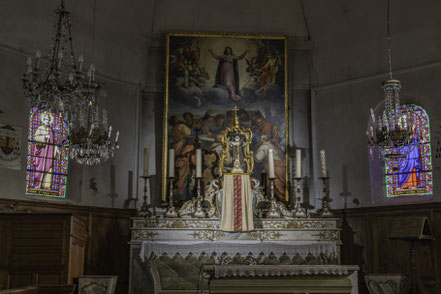 Bild: Hauptaltar der Église Saint-Nicolas in Beuvron-en-Auge