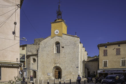 Fassade der Église Saint-Pierre