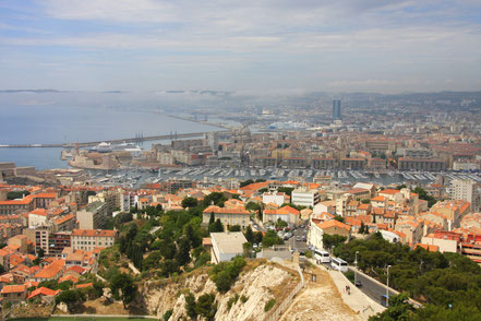 Bild: Blick von der Terrasse der Basilique Notre-Dame-de-la-Garde, Marseille