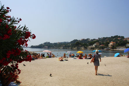 Bild: Beaulieu-sur-Mer mit Strand in der Baie des Fourmis