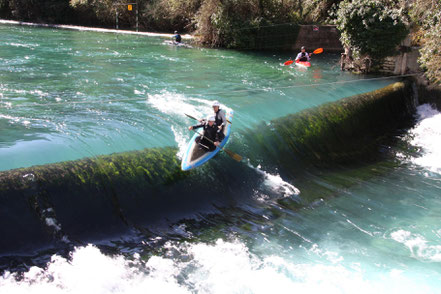 Bild: Wassersport in Fontaine de Vaucluse