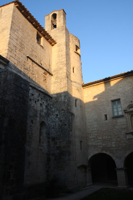 Bild: Glockenturm der Abbaye St.-Hilaire bei Ménerbes