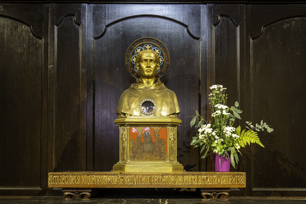 Bild: Reliquienschrein von Saint-Vincent Ferrier in der Kathedrale Saint-Pierre in Vannes