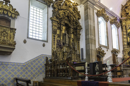 Bild: Igreja de Nossa Senhora do Carmo am Largo Martins Sarmento, Guimarães, Portugal
