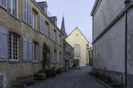 Bild: Église Sainte-Suzanne de Sainte-Suzanne in Sainte-Suzanne-et-Chammes