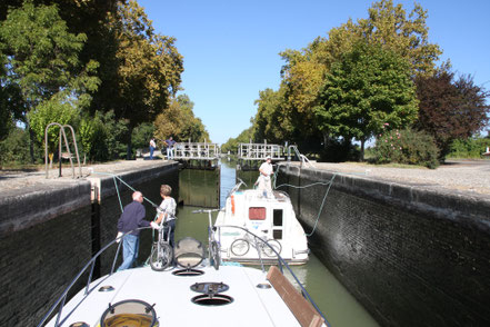 Hausboot-Tour auf dem Canal de Montech, Canal Latéral à la Garonne und Petite Baise 