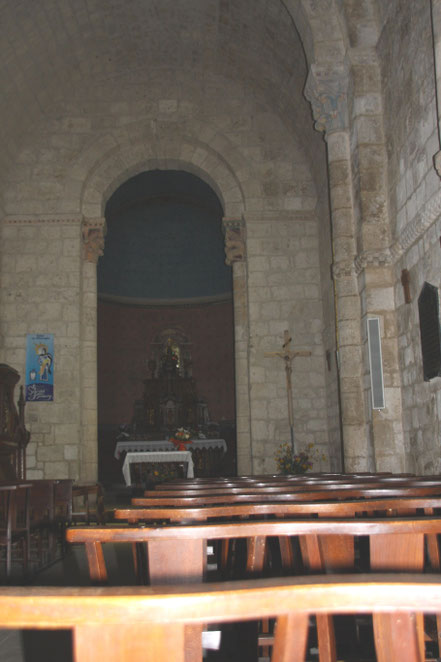 Bild: Innenraum der Église Saint-Christophe de Vianne