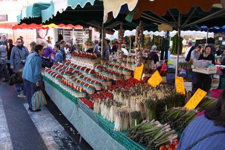 Bild: Wochenmarkt in Carpentras