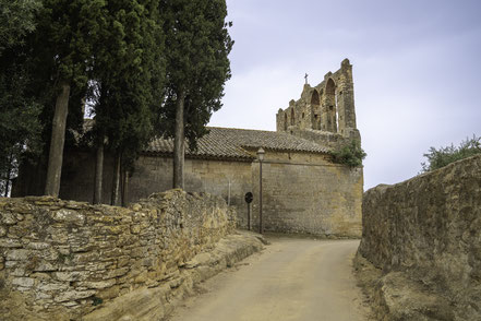 Bild: L´Església de Sant Esteve in Peratallada, Katalonien, Spanien 
